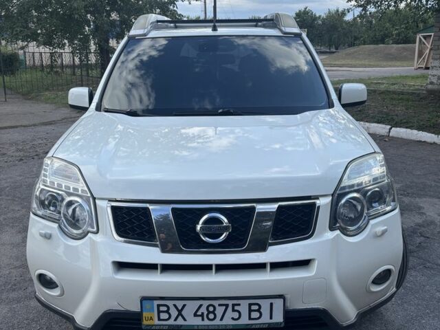 Білий Ніссан ІксТрейл, об'ємом двигуна 2 л та пробігом 176 тис. км за 15200 $, фото 1 на Automoto.ua