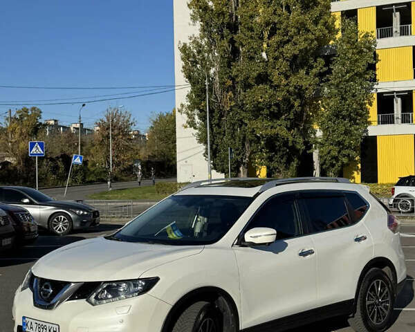 Белый Ниссан ИксТрейл, объемом двигателя 1.6 л и пробегом 84 тыс. км за 20000 $, фото 1 на Automoto.ua