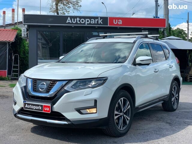 Белый Ниссан ИксТрейл, объемом двигателя 2.5 л и пробегом 166 тыс. км за 19990 $, фото 1 на Automoto.ua