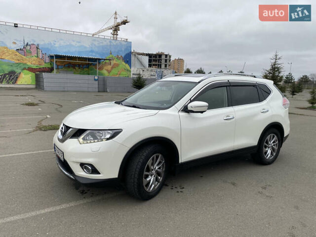 Білий Ніссан ІксТрейл, об'ємом двигуна 1.6 л та пробігом 161 тис. км за 18000 $, фото 1 на Automoto.ua