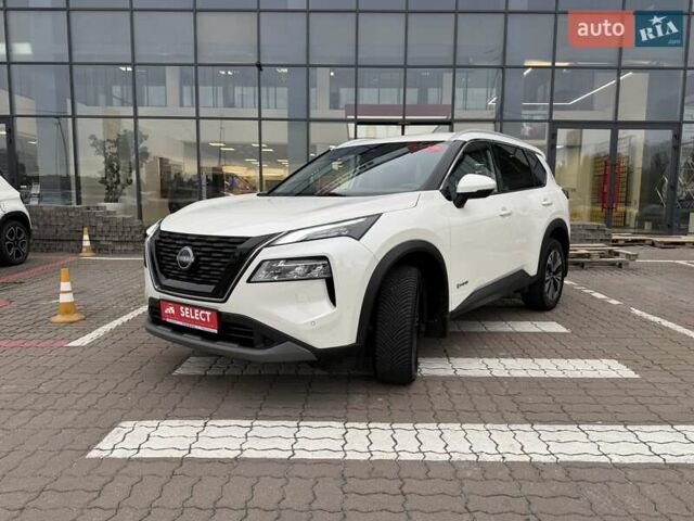 Белый Ниссан ИксТрейл, объемом двигателя 1.5 л и пробегом 61 тыс. км за 34069 $, фото 1 на Automoto.ua