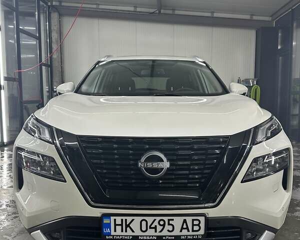 Білий Ніссан ІксТрейл, об'ємом двигуна 1.5 л та пробігом 26 тис. км за 45000 $, фото 1 на Automoto.ua