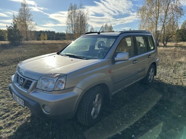 Бежевий Ніссан ІксТрейл, об'ємом двигуна 2.2 л та пробігом 290 тис. км за 4500 $, фото 1 на Automoto.ua
