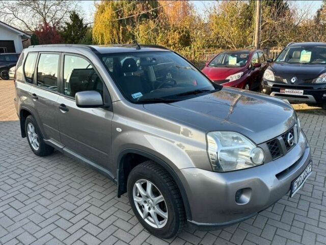 Бежевий Ніссан ІксТрейл, об'ємом двигуна 0 л та пробігом 220 тис. км за 2800 $, фото 1 на Automoto.ua