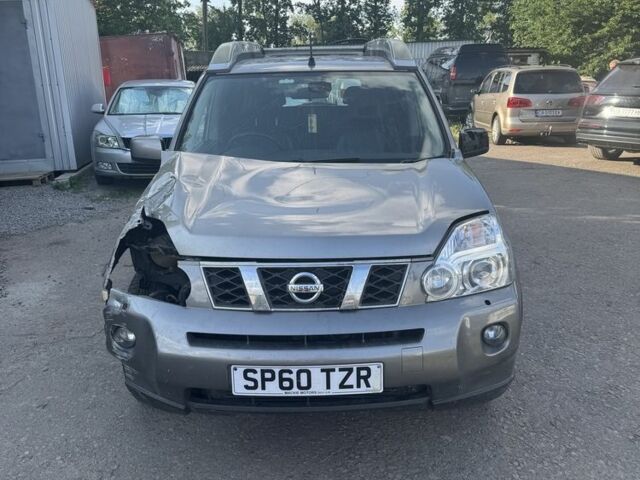 Бежевый Ниссан ИксТрейл, объемом двигателя 2 л и пробегом 63 тыс. км за 3700 $, фото 1 на Automoto.ua