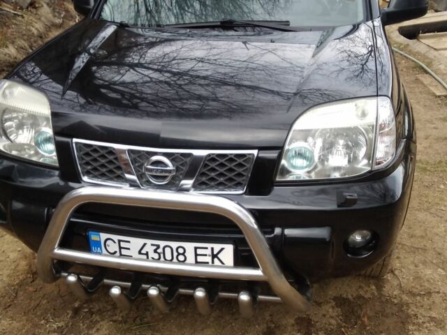 Чорний Ніссан ІксТрейл, об'ємом двигуна 2.2 л та пробігом 300 тис. км за 8281 $, фото 1 на Automoto.ua