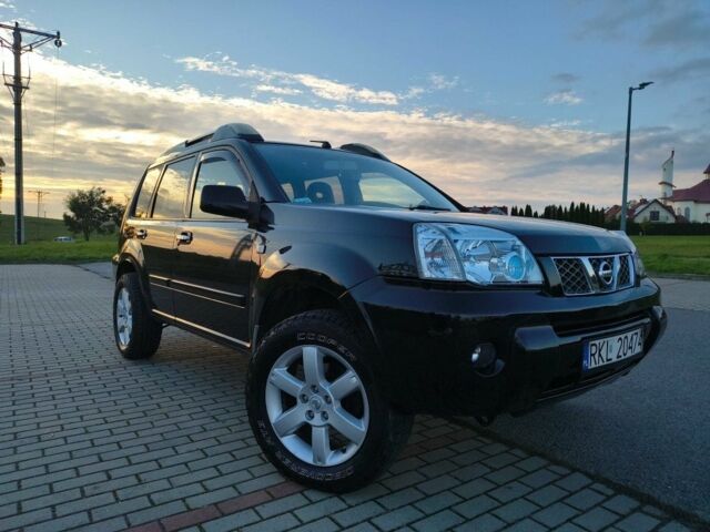 Чорний Ніссан ІксТрейл, об'ємом двигуна 0.22 л та пробігом 250 тис. км за 2400 $, фото 1 на Automoto.ua