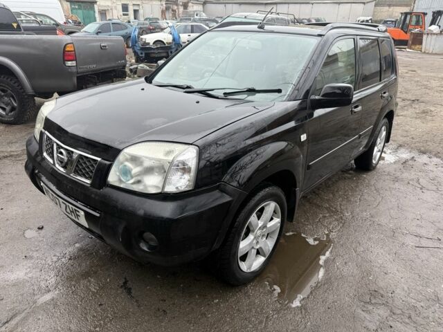 Чорний Ніссан ІксТрейл, об'ємом двигуна 0 л та пробігом 200 тис. км за 2500 $, фото 1 на Automoto.ua