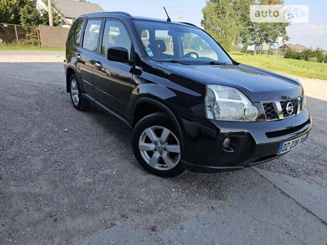 Чорний Ніссан ІксТрейл, об'ємом двигуна 2 л та пробігом 290 тис. км за 11700 $, фото 1 на Automoto.ua