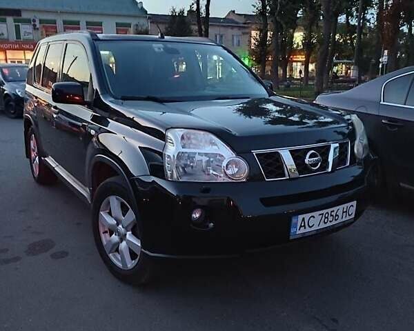 Чорний Ніссан ІксТрейл, об'ємом двигуна 2 л та пробігом 230 тис. км за 10000 $, фото 1 на Automoto.ua