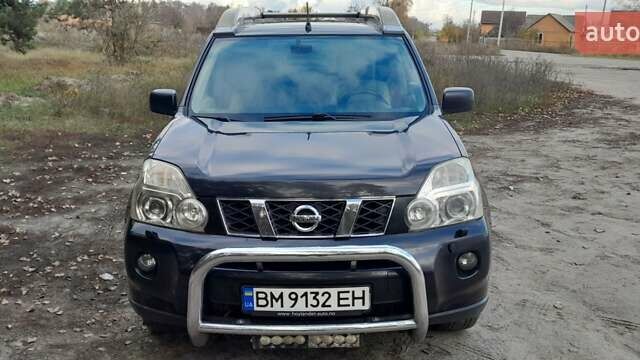 Черный Ниссан ИксТрейл, объемом двигателя 2 л и пробегом 259 тыс. км за 9999 $, фото 1 на Automoto.ua