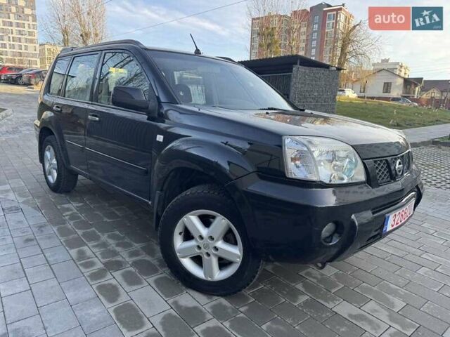 Чорний Ніссан ІксТрейл, об'ємом двигуна 2.2 л та пробігом 295 тис. км за 3850 $, фото 1 на Automoto.ua