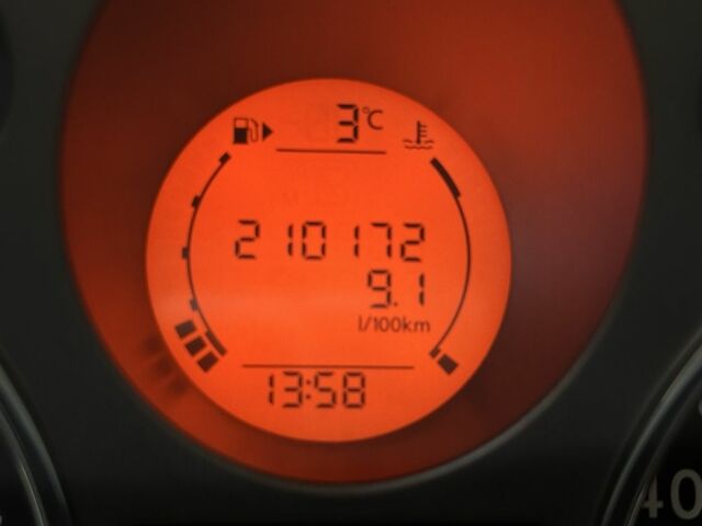 Чорний Ніссан ІксТрейл, об'ємом двигуна 2 л та пробігом 210 тис. км за 6900 $, фото 1 на Automoto.ua