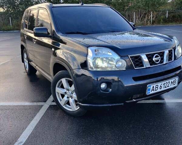 Черный Ниссан ИксТрейл, объемом двигателя 2 л и пробегом 284 тыс. км за 8500 $, фото 1 на Automoto.ua