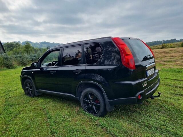 Чорний Ніссан ІксТрейл, об'ємом двигуна 0 л та пробігом 240 тис. км за 2800 $, фото 1 на Automoto.ua