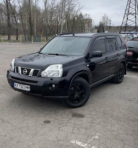 Чорний Ніссан ІксТрейл, об'ємом двигуна 2 л та пробігом 280 тис. км за 9500 $, фото 1 на Automoto.ua