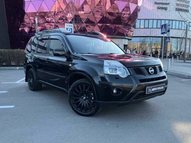 Чорний Ніссан ІксТрейл, об'ємом двигуна 2.4 л та пробігом 252 тис. км за 9990 $, фото 1 на Automoto.ua