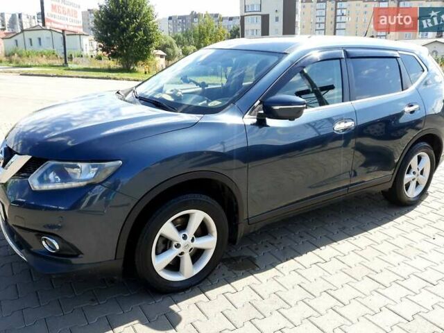 Чорний Ніссан ІксТрейл, об'ємом двигуна 1.6 л та пробігом 200 тис. км за 16500 $, фото 1 на Automoto.ua