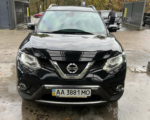 Черный Ниссан ИксТрейл, объемом двигателя 2.49 л и пробегом 92 тыс. км за 22000 $, фото 1 на Automoto.ua