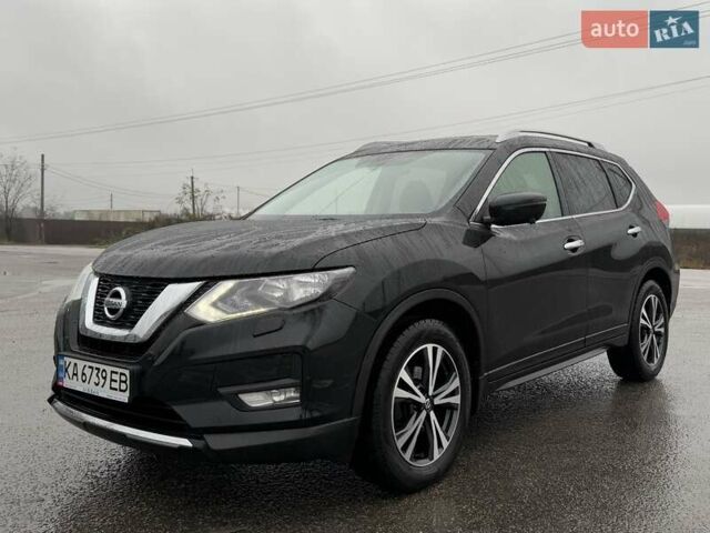 Черный Ниссан ИксТрейл, объемом двигателя 2 л и пробегом 80 тыс. км за 21900 $, фото 1 на Automoto.ua