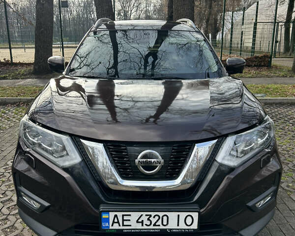 Коричневый Ниссан ИксТрейл, объемом двигателя 1.6 л и пробегом 94 тыс. км за 19200 $, фото 1 на Automoto.ua