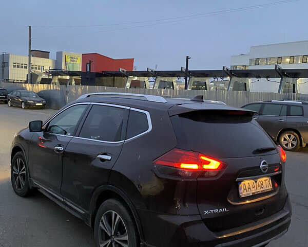 Коричневий Ніссан ІксТрейл, об'ємом двигуна 1.6 л та пробігом 80 тис. км за 15000 $, фото 1 на Automoto.ua