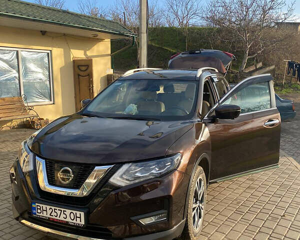 Коричневый Ниссан ИксТрейл, объемом двигателя 1.6 л и пробегом 110 тыс. км за 24000 $, фото 1 на Automoto.ua