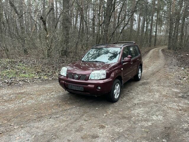 Красный Ниссан ИксТрейл, объемом двигателя 2.2 л и пробегом 160 тыс. км за 5000 $, фото 1 на Automoto.ua
