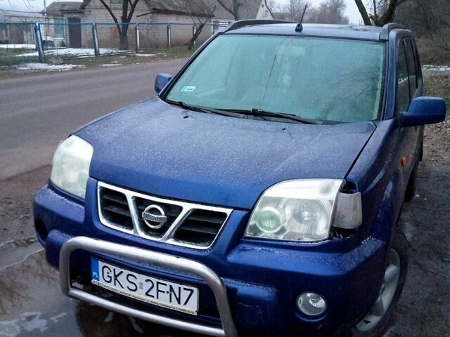 Ниссан ИксТрейл, объемом двигателя 2 л и пробегом 350 тыс. км за 1800 $, фото 1 на Automoto.ua