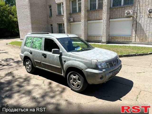 Ниссан ИксТрейл, объемом двигателя 2.2 л и пробегом 303 тыс. км за 3600 $, фото 1 на Automoto.ua