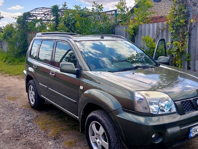 Ниссан ИксТрейл, объемом двигателя 2.2 л и пробегом 350 тыс. км за 7000 $, фото 1 на Automoto.ua