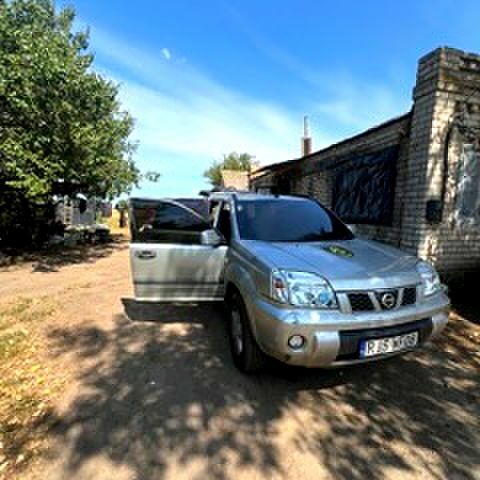 Ниссан ИксТрейл, объемом двигателя 2.2 л и пробегом 350 тыс. км за 4500 $, фото 1 на Automoto.ua