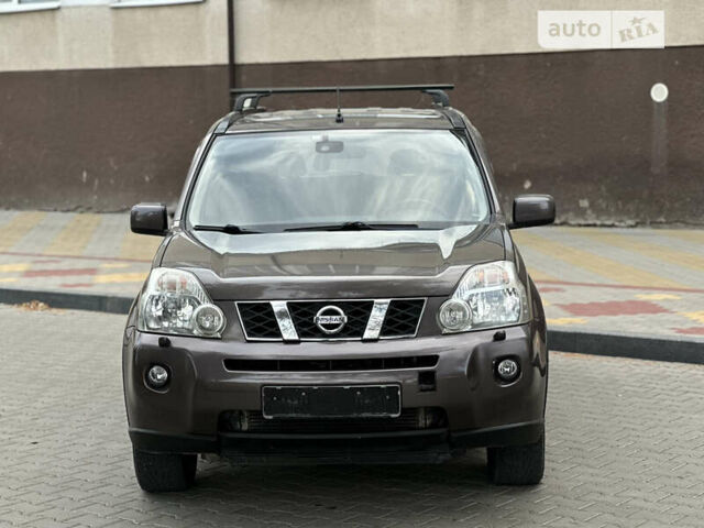 Ниссан ИксТрейл, объемом двигателя 2 л и пробегом 200 тыс. км за 10200 $, фото 1 на Automoto.ua