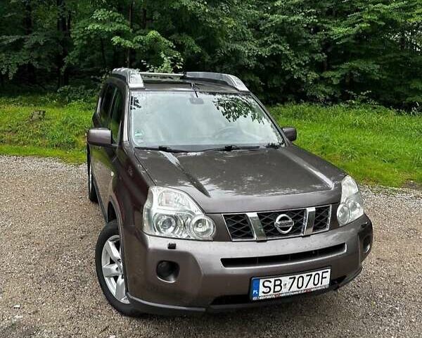 Сірий Ніссан ІксТрейл, об'ємом двигуна 0 л та пробігом 280 тис. км за 3500 $, фото 1 на Automoto.ua