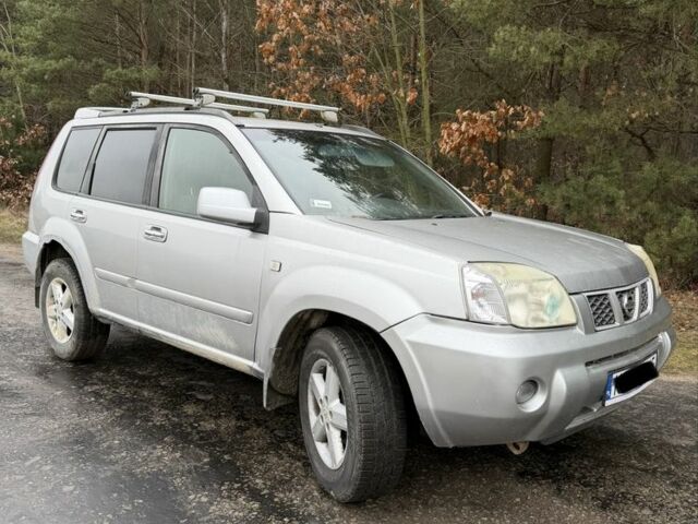 Сірий Ніссан ІксТрейл, об'ємом двигуна 2.2 л та пробігом 377 тис. км за 2550 $, фото 1 на Automoto.ua