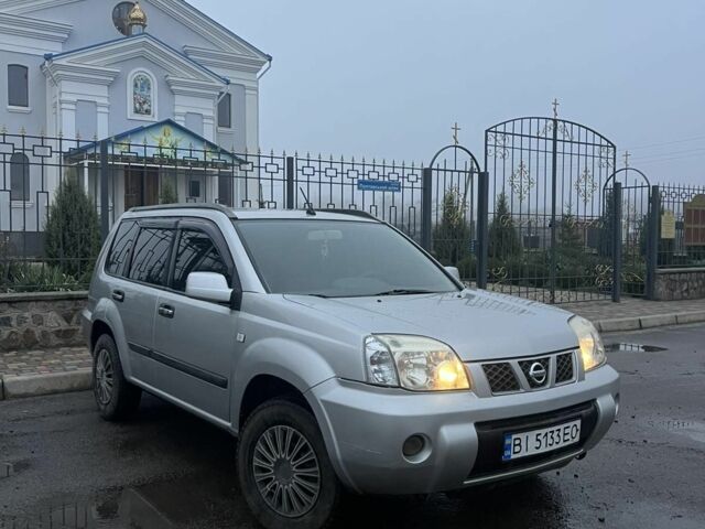 Сірий Ніссан ІксТрейл, об'ємом двигуна 0 л та пробігом 290 тис. км за 5700 $, фото 1 на Automoto.ua