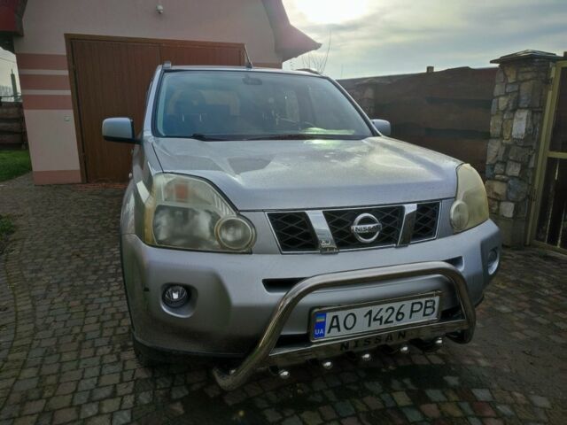 Серый Ниссан ИксТрейл, объемом двигателя 2 л и пробегом 230 тыс. км за 7950 $, фото 1 на Automoto.ua