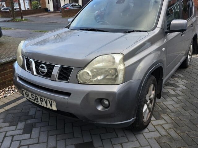 Серый Ниссан ИксТрейл, объемом двигателя 2 л и пробегом 105 тыс. км за 3700 $, фото 1 на Automoto.ua