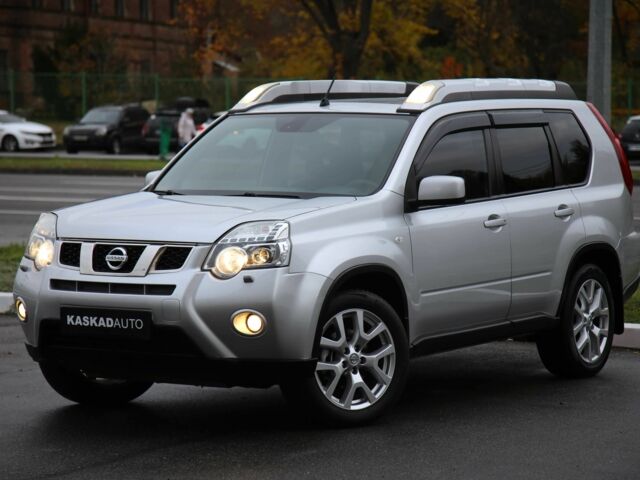 Серый Ниссан ИксТрейл, объемом двигателя 2 л и пробегом 193 тыс. км за 1950 $, фото 1 на Automoto.ua