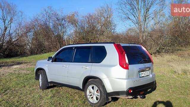 Серый Ниссан ИксТрейл, объемом двигателя 2 л и пробегом 223 тыс. км за 13100 $, фото 1 на Automoto.ua