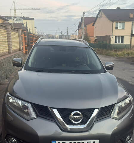 Сірий Ніссан ІксТрейл, об'ємом двигуна 2 л та пробігом 162 тис. км за 17500 $, фото 1 на Automoto.ua