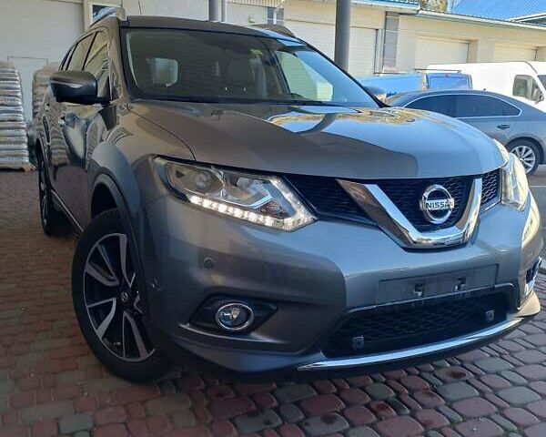 Серый Ниссан ИксТрейл, объемом двигателя 1.6 л и пробегом 156 тыс. км за 15699 $, фото 1 на Automoto.ua