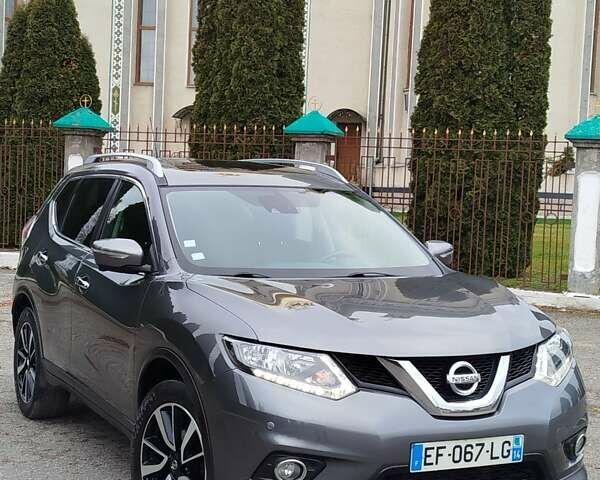 Серый Ниссан ИксТрейл, объемом двигателя 1.6 л и пробегом 195 тыс. км за 14800 $, фото 1 на Automoto.ua