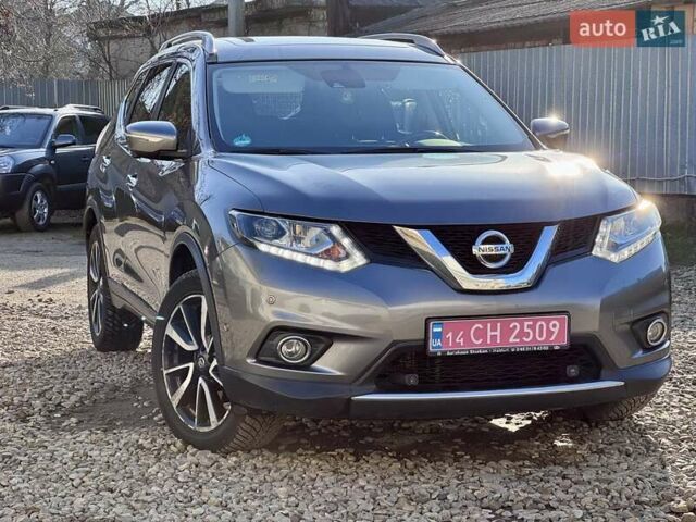 Серый Ниссан ИксТрейл, объемом двигателя 2 л и пробегом 227 тыс. км за 17300 $, фото 1 на Automoto.ua