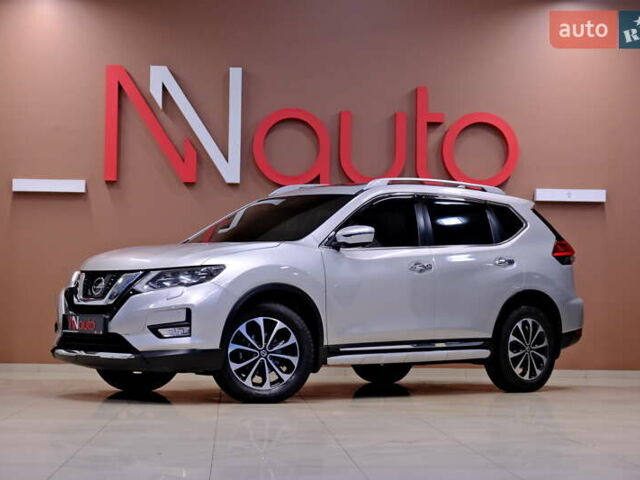 Серый Ниссан ИксТрейл, объемом двигателя 1.6 л и пробегом 50 тыс. км за 23900 $, фото 1 на Automoto.ua