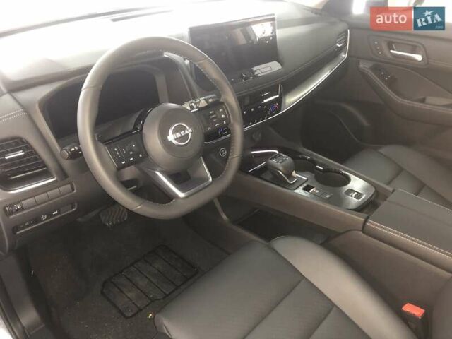 Серый Ниссан ИксТрейл, объемом двигателя 1.5 л и пробегом 1 тыс. км за 35629 $, фото 1 на Automoto.ua