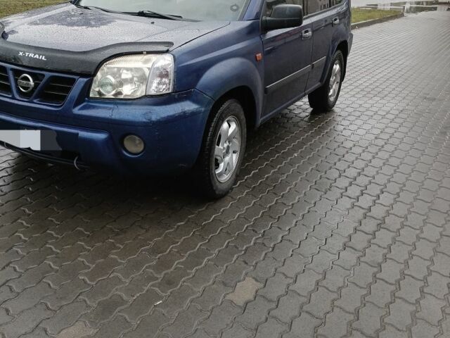 Синий Ниссан ИксТрейл, объемом двигателя 2.2 л и пробегом 278 тыс. км за 2900 $, фото 1 на Automoto.ua