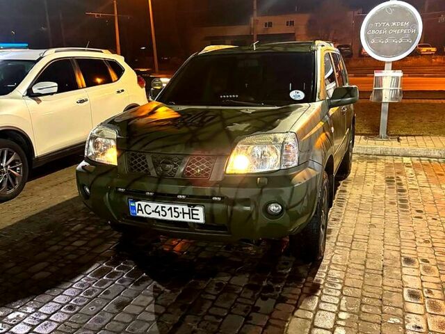 Синій Ніссан ІксТрейл, об'ємом двигуна 2.2 л та пробігом 400 тис. км за 5200 $, фото 1 на Automoto.ua