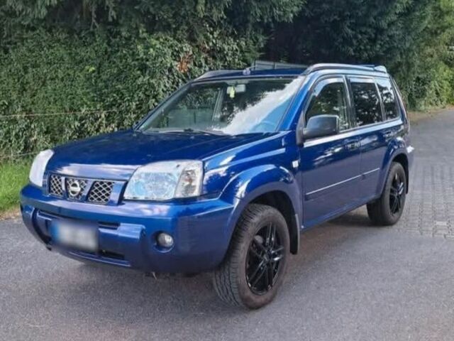 Синий Ниссан ИксТрейл, объемом двигателя 2.2 л и пробегом 254 тыс. км за 2850 $, фото 1 на Automoto.ua