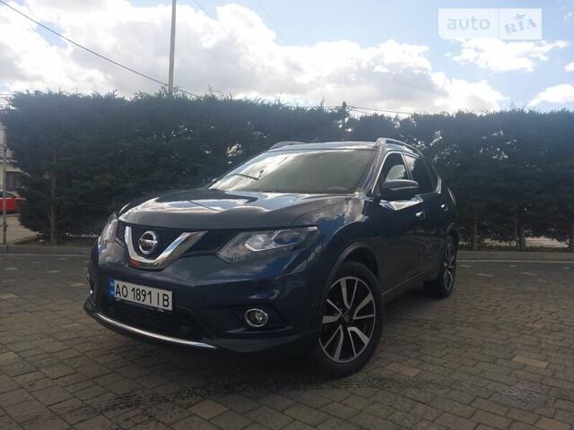 Синий Ниссан ИксТрейл, объемом двигателя 1.6 л и пробегом 168 тыс. км за 15999 $, фото 1 на Automoto.ua
